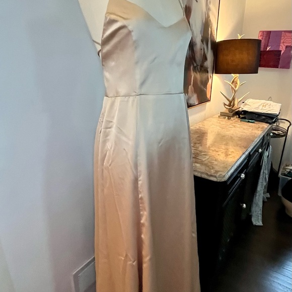 Show Me Your Mumu Godshaw Goddess Gown Large New w/ tags champagne luxe satin L - Picture 16 of 16
